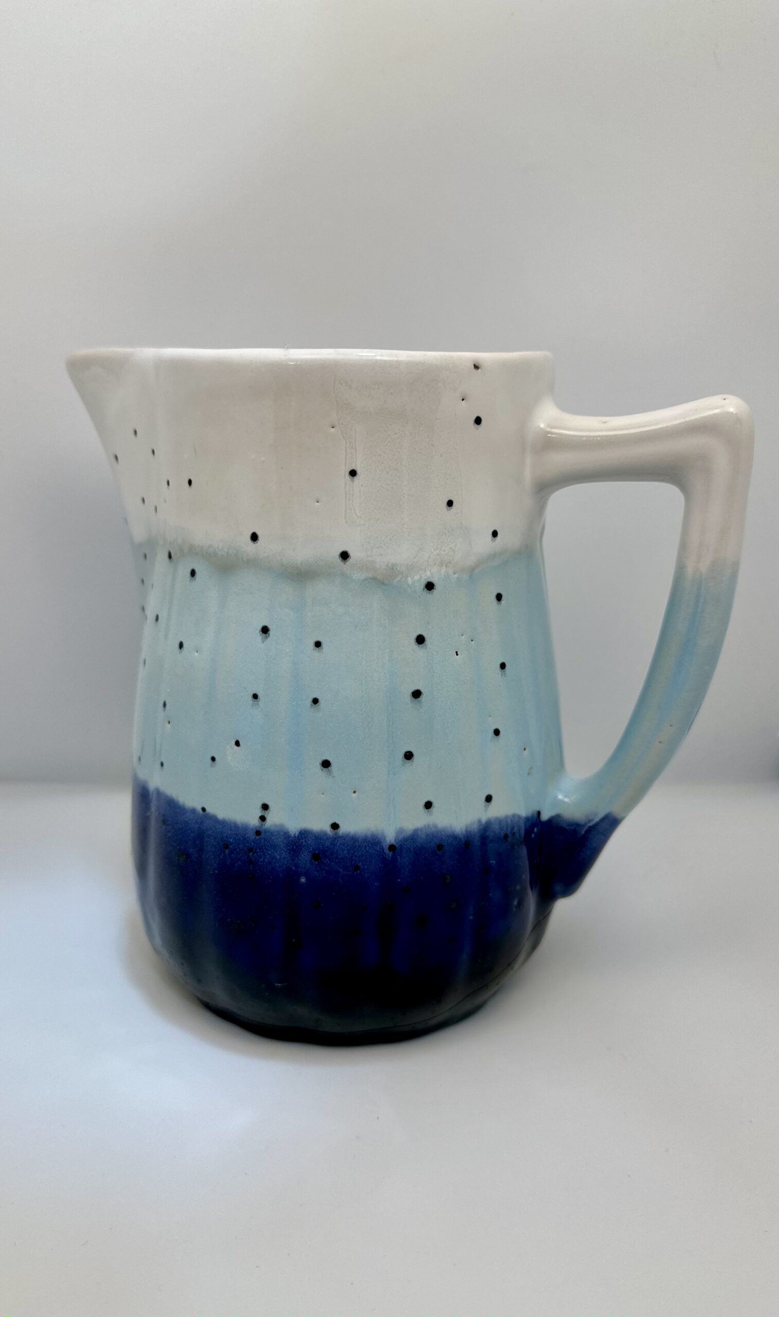 Carafe en grès — Dégradé bleu & blanc – Image 2
